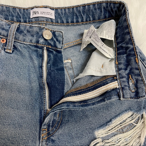 Zara Ripped Denim High Waisted Mom Shorts - Picture 4 of 7